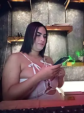 Camila hott 11 online show from 3, 7, 2026