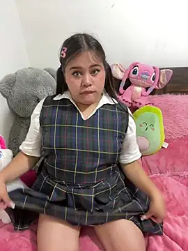 Snapshot of Sophia_Rose_ chatting on 4, 8, 2026 Sophia Rose online show from 4, 8, 2026