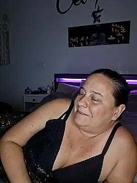 Snapshot of Madame100E chatting on 1, 7, 2026 Madame100E online show from 1, 7, 2026