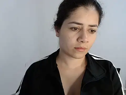 Snapshot of Luna_zoe chatting on 8, 7, 2026 Luna zoe online show from 8, 7, 2026