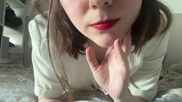 Hilda Valentine online show from 13, 6, 2026
