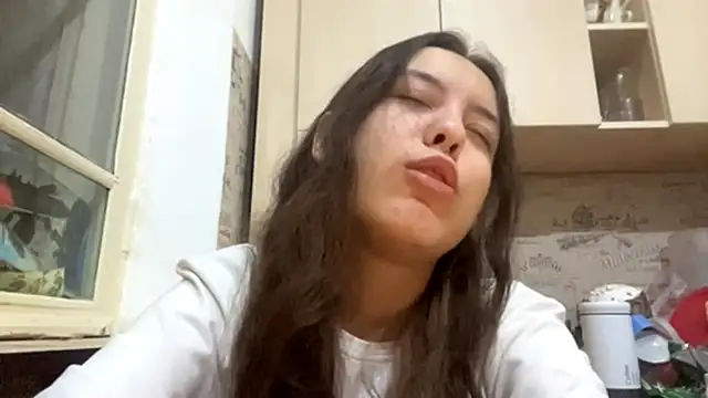 Snapshot of MathaEspejo chatting on 13, 6, 2026 MathaEspejo online show from 13, 6, 2026