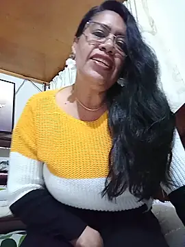 Snapshot of Emilif_ chatting on 12, 7, 2026 Emilif online show from 12, 7, 2026