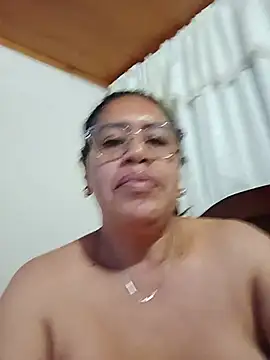 Snapshot of Emilif_ chatting on 14, 7, 2026 Emilif online show from 14, 7, 2026