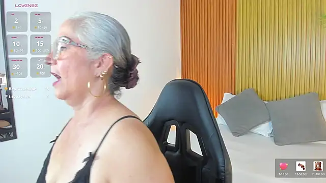 catalina villan online show from 11, 7, 2026