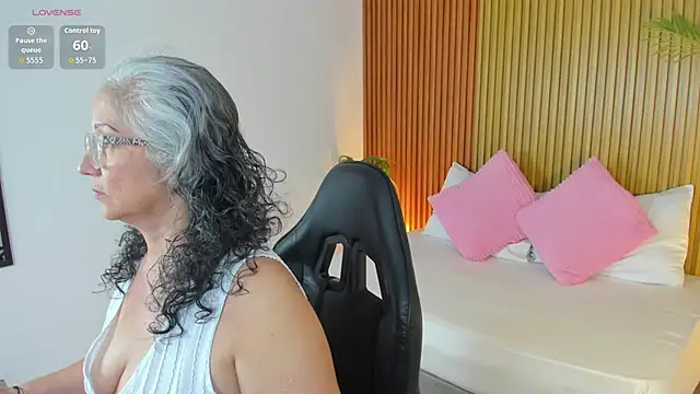 catalina villan online show from 21, 7, 2026