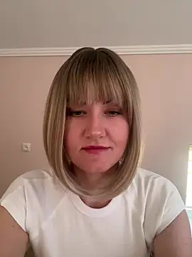 LunaFoxs online show from 20, 6, 2026