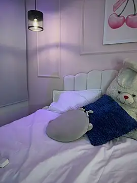 Snapshot of Doll_Maddy_ chatting on 3, 7, 2026 Doll Maddy online show from 3, 7, 2026