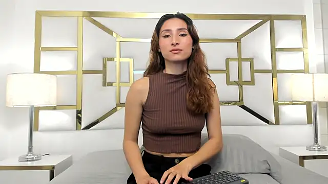 VivieneLuxe online show from 26, 7, 2026