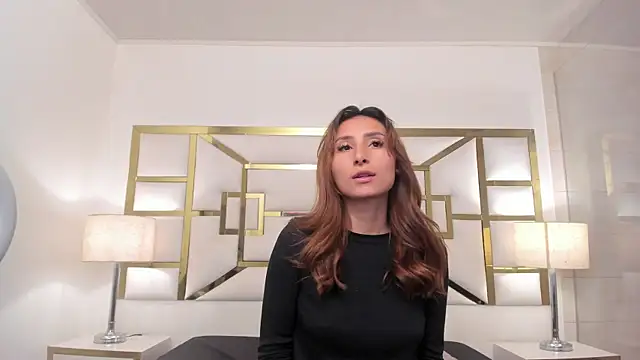 VivieneLuxe online show from 29, 7, 2026