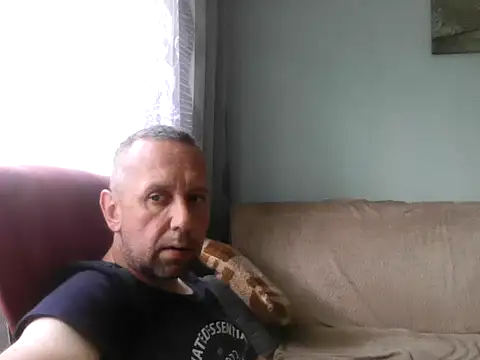RafalekRozmarynowski81 online show from 20, 7, 2026