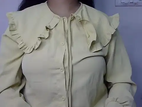 Snapshot of janni_moni chatting on 2, 8, 2026 janni moni online show from 2, 8, 2026