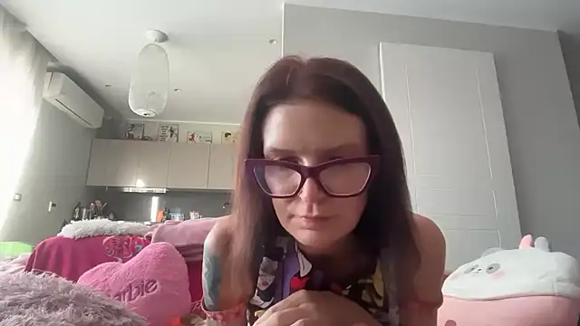 Snapshot of KittyKatKlub chatting on 15, 6, 2026 KittyKatKlub online show from 15, 6, 2026