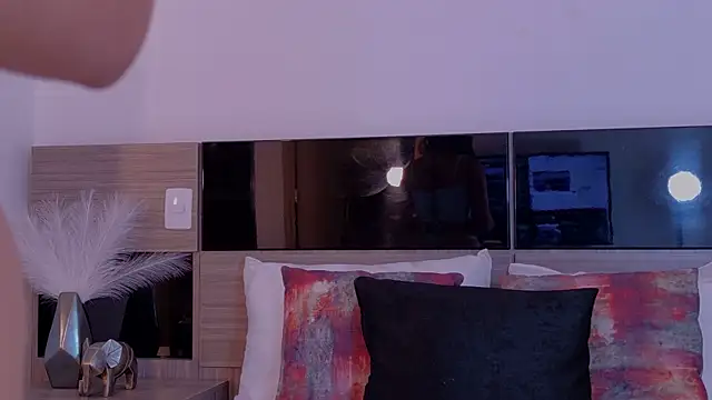 MelodyAlvarez online show from 23, 6, 2026