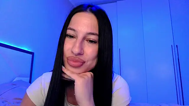 delly llove online show from 17, 6, 2026