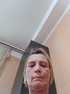 Kriss-Miss-Kiss online show from 16, 6, 2026