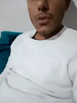 Snapshot of Cristian_es87 chatting on 19, 6, 2026 Cristian es87 online show from 19, 6, 2026