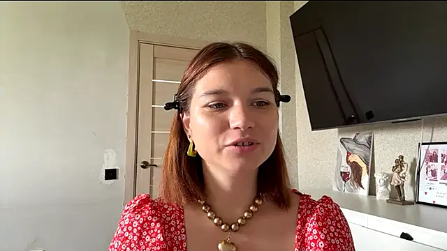 Karolinefrog online show from 17, 6, 2026