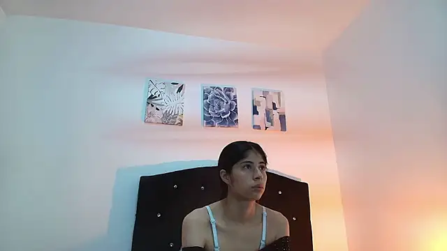 Snapshot of Dahlia__Vixen chatting on 13, 7, 2026 Dahlia Vixen online show from 13, 7, 2026