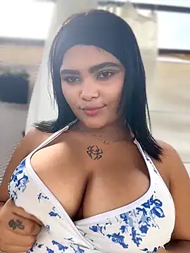 Snapshot of HoneyBunXXX chatting on 22, 6, 2026 HoneyBunXXX online show from 22, 6, 2026