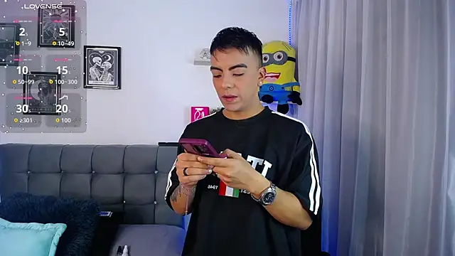 esdavidhernandez  online show from 21, 6, 2026