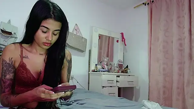 mia romanoft online show from 25, 7, 2026