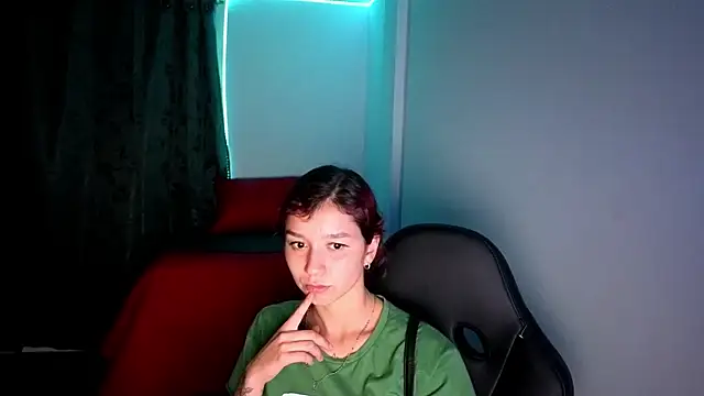 Skinny queen 20 online show from 19, 6, 2026