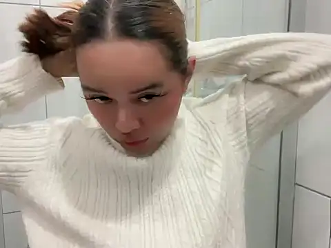 Snapshot of urhottestgurl chatting on 17, 6, 2026 urhottestgurl online show from 17, 6, 2026