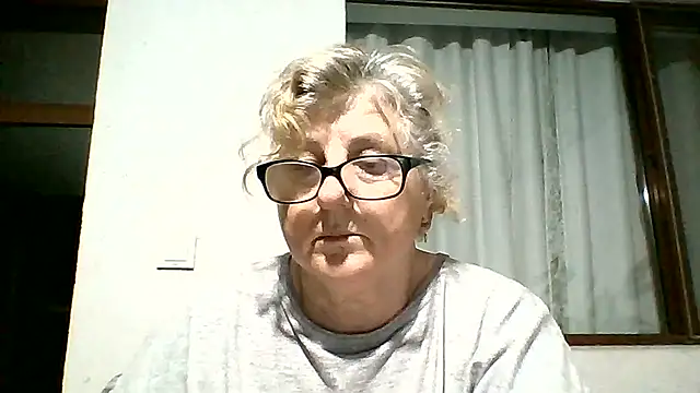 Snapshot of NoraMelow chatting on 3, 8, 2026 NoraMelow online show from 3, 8, 2026
