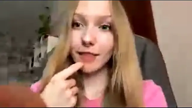 Snapshot of BivalentFalloff chatting on 16, 7, 2026 BivalentFalloff online show from 16, 7, 2026