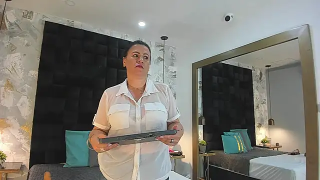 Snapshot of CharlotteG_ chatting on 28, 7, 2026 CharlotteG online show from 28, 7, 2026