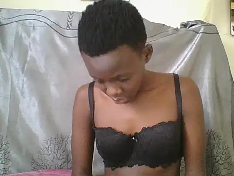 Snapshot of Tish_Leylah chatting on 12, 7, 2026 Tish Leylah online show from 12, 7, 2026