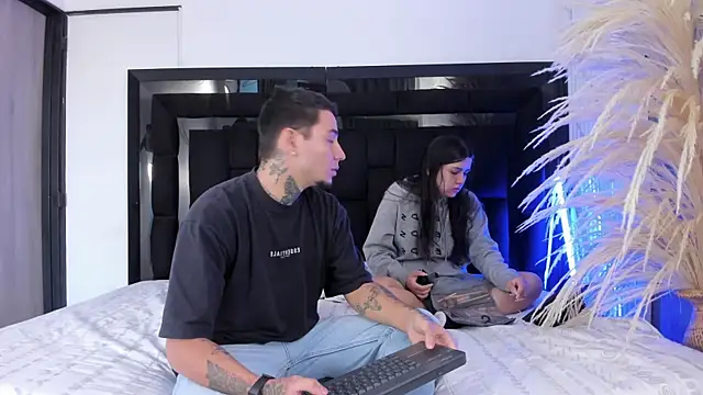 Snapshot of GabbyAndDominic chatting on 4, 8, 2026 GabbyAndDominic online show from 4, 8, 2026