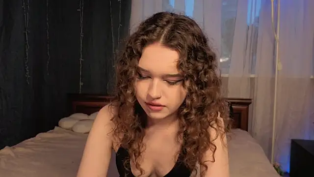 Snapshot of EsterReichert chatting on 18, 7, 2026 EsterReichert online show from 18, 7, 2026