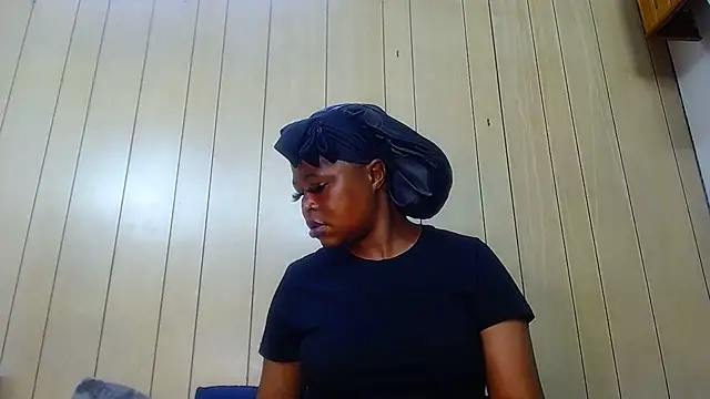 Snapshot of spicykittyy chatting on 7, 7, 2026 spicykittyy online show from 7, 7, 2026