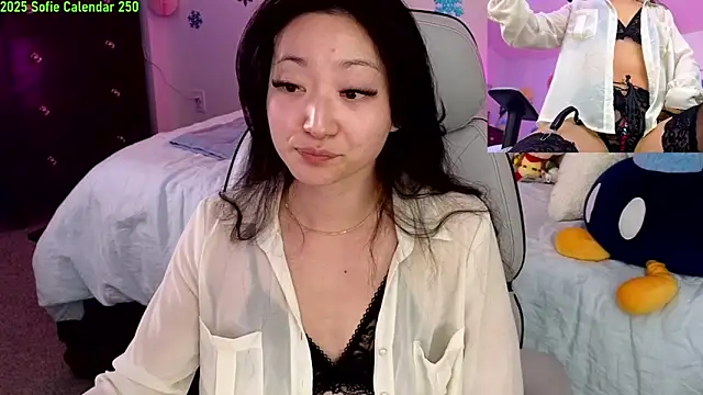 MySweetSofie online show from 2, 2, 2025
