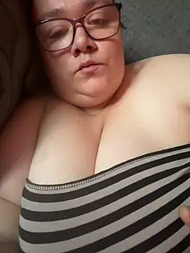 Honey HazelX online show from 27, 6, 2026