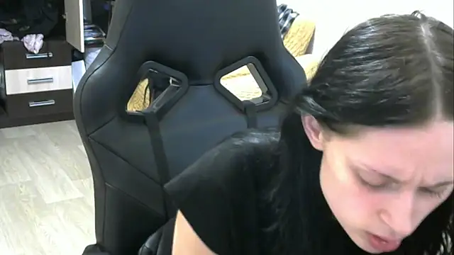 Snapshot of zazzo4ka chatting on 7, 7, 2026 zazzo4ka online show from 7, 7, 2026