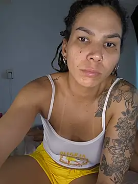 Snapshot of casalfogoegasolina chatting on 13, 7, 2026 casalfogoegasolina online show from 13, 7, 2026