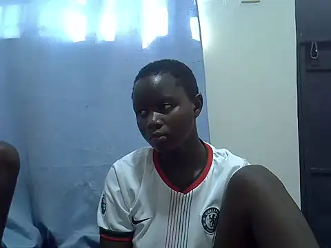 Snapshot of milky_gal_ebony chatting on 6, 7, 2026 milky gal ebony online show from 6, 7, 2026