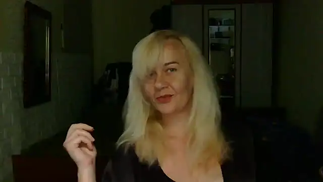 Ravelynni online show from 12, 7, 2026
