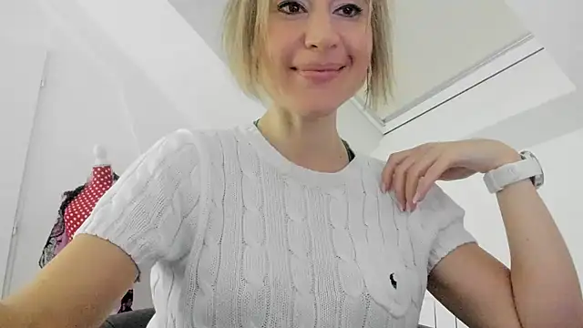 Ssoniaaa online show from 25, 1, 2025