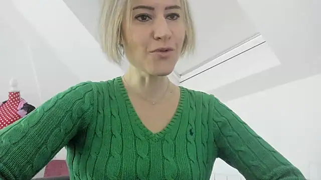 Ssoniaaa online show from 14, 2, 2025