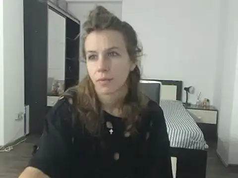 DedeSibel online show from 10, 1, 2025