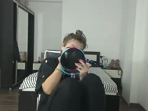 DedeSibel online show from 28, 1, 2025