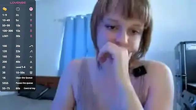 DustiZuchowski online show from 30, 7, 2026