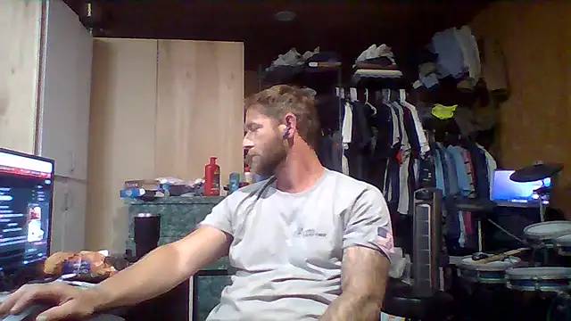 Snapshot of midwestkinkster580 chatting on 7, 7, 2026 midwestkinkster580 online show from 7, 7, 2026