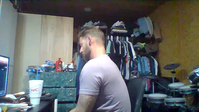 Snapshot of midwestkinkster580 chatting on 17, 7, 2026 midwestkinkster580 online show from 17, 7, 2026