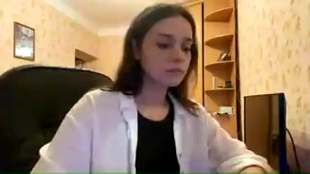 Snapshot of komerialimoros chatting on 4, 7, 2026 komerialimoros online show from 4, 7, 2026