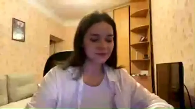 Snapshot of komerialimoros chatting on 5, 7, 2026 komerialimoros online show from 5, 7, 2026
